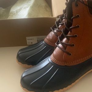 Weatherproof Boot Mens NEW in Box Size 11 Tan and Navy